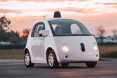 گوگل خودروهای هوشمند خود را به یک بخش مستقل زیر نظر آلفابت تبدیل می‌کند